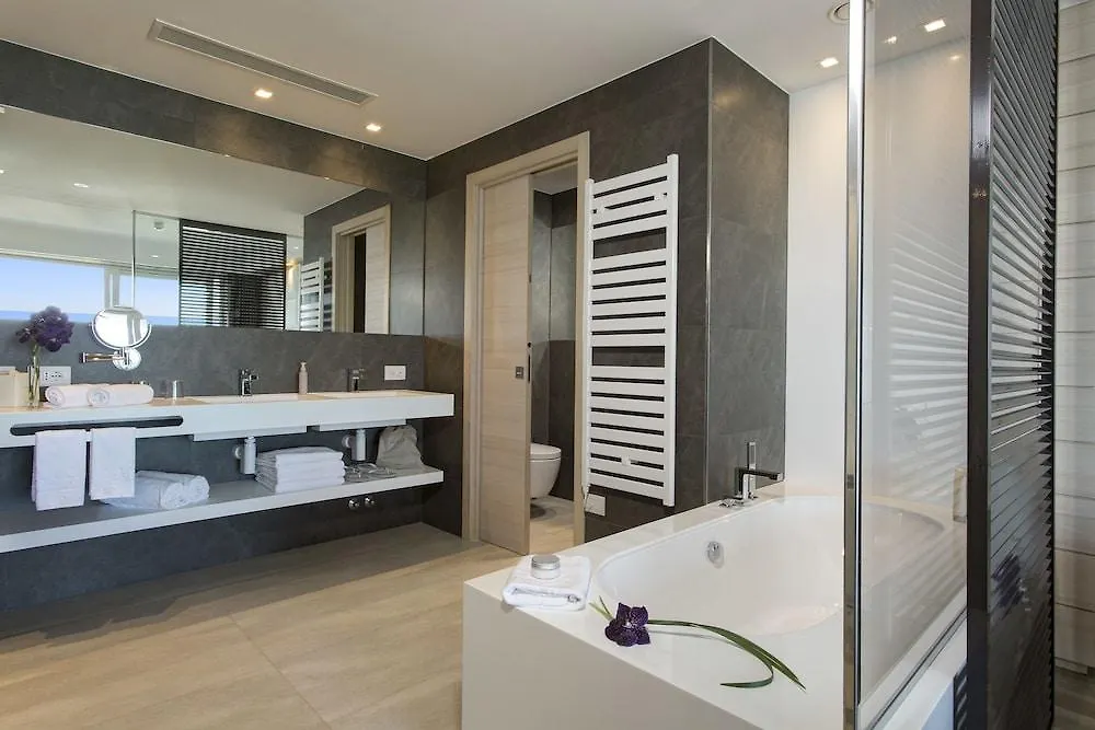 Otel Almar Jesolo Resort & Spa